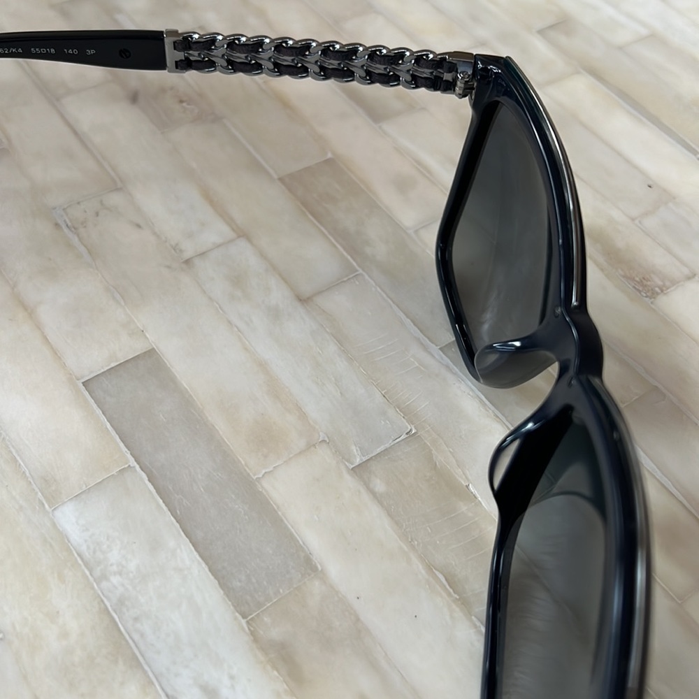 Chanel Polarized Navy Chain Sunglasses! - Picture 4 of 14